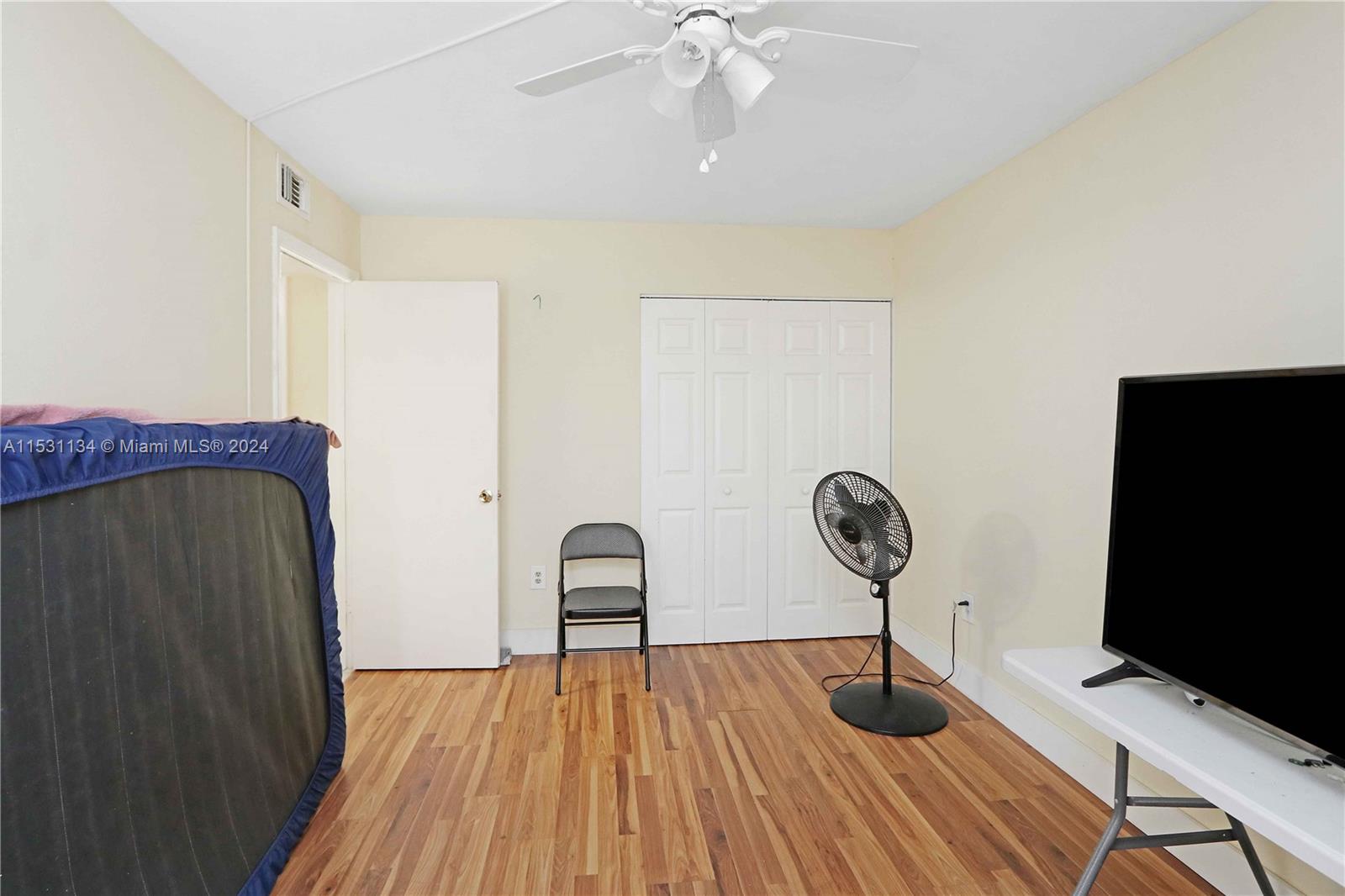 8211 NW 191st St 3-D, Hialeah, Florida 33015, 3 Bedrooms Bedrooms, ,2 BathroomsBathrooms,Residential,For Sale,8211 NW 191st St 3-D,A11531134