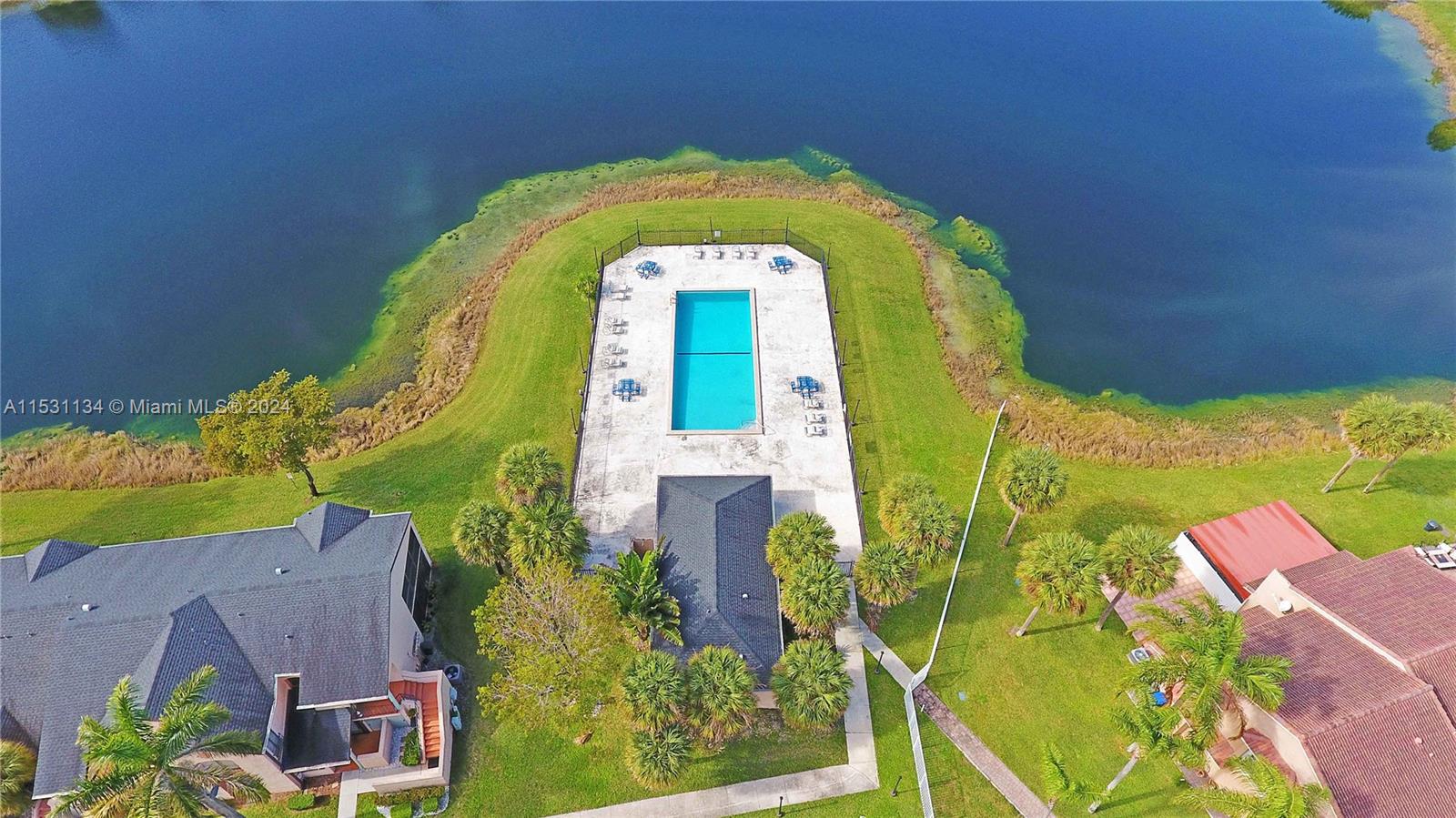 8211 NW 191st St 3-D, Hialeah, Florida 33015, 3 Bedrooms Bedrooms, ,2 BathroomsBathrooms,Residential,For Sale,8211 NW 191st St 3-D,A11531134