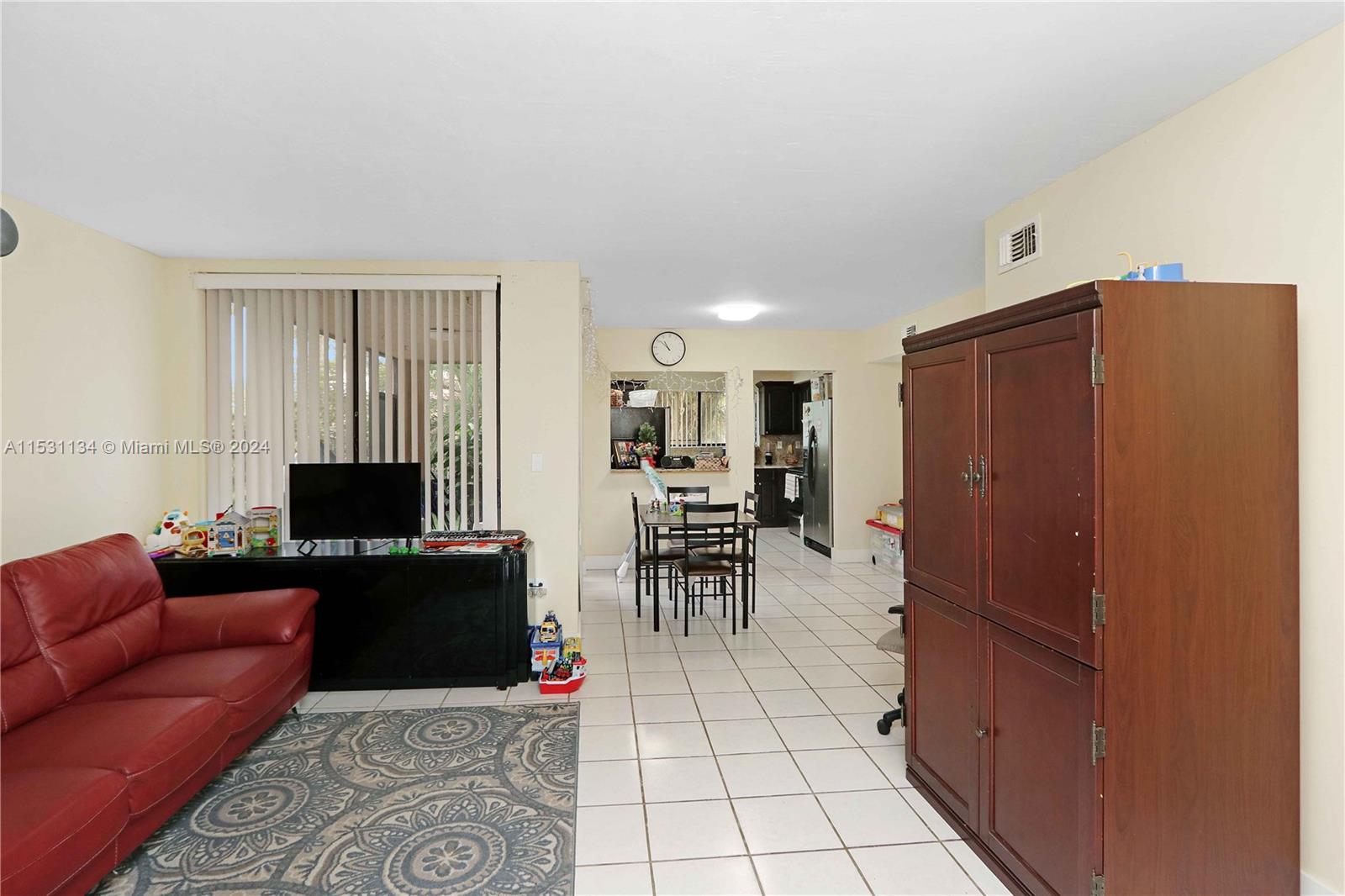 8211 NW 191st St 3-D, Hialeah, Florida 33015, 3 Bedrooms Bedrooms, ,2 BathroomsBathrooms,Residential,For Sale,8211 NW 191st St 3-D,A11531134