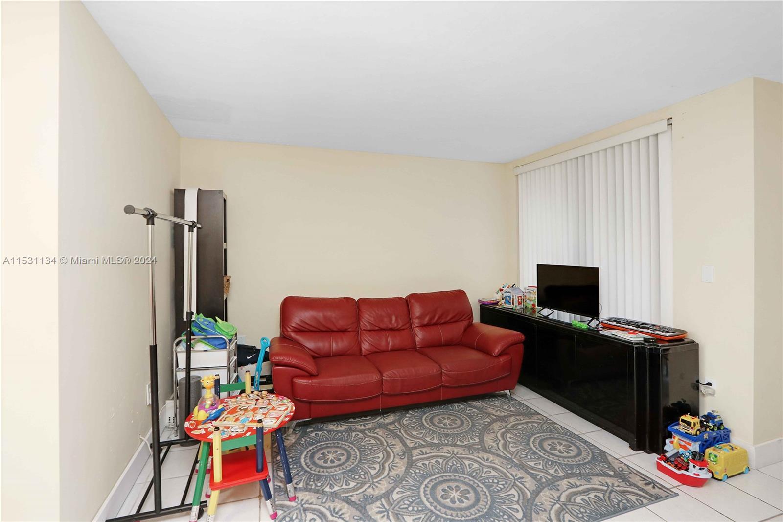 8211 NW 191st St 3-D, Hialeah, Florida 33015, 3 Bedrooms Bedrooms, ,2 BathroomsBathrooms,Residential,For Sale,8211 NW 191st St 3-D,A11531134