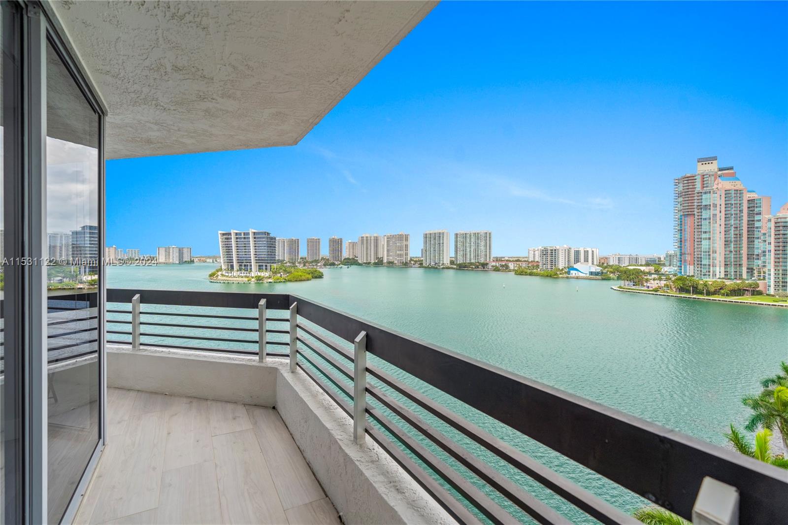3600 Mystic Pointe Dr, Aventura, FL, 33180 United States, 2 Bedrooms Bedrooms, ,2 BathroomsBathrooms,Residential,For Sale,Mystic Pointe Dr,A11531122