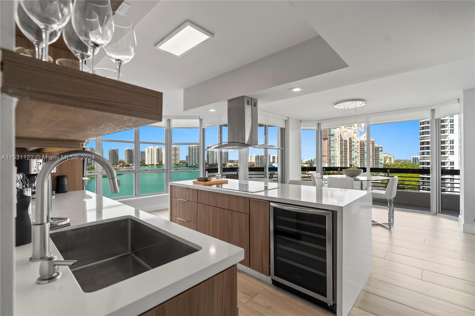 3600 Mystic Pointe Dr, Aventura, FL, 33180 United States, 2 Bedrooms Bedrooms, ,2 BathroomsBathrooms,Residential,For Sale,Mystic Pointe Dr,A11531122