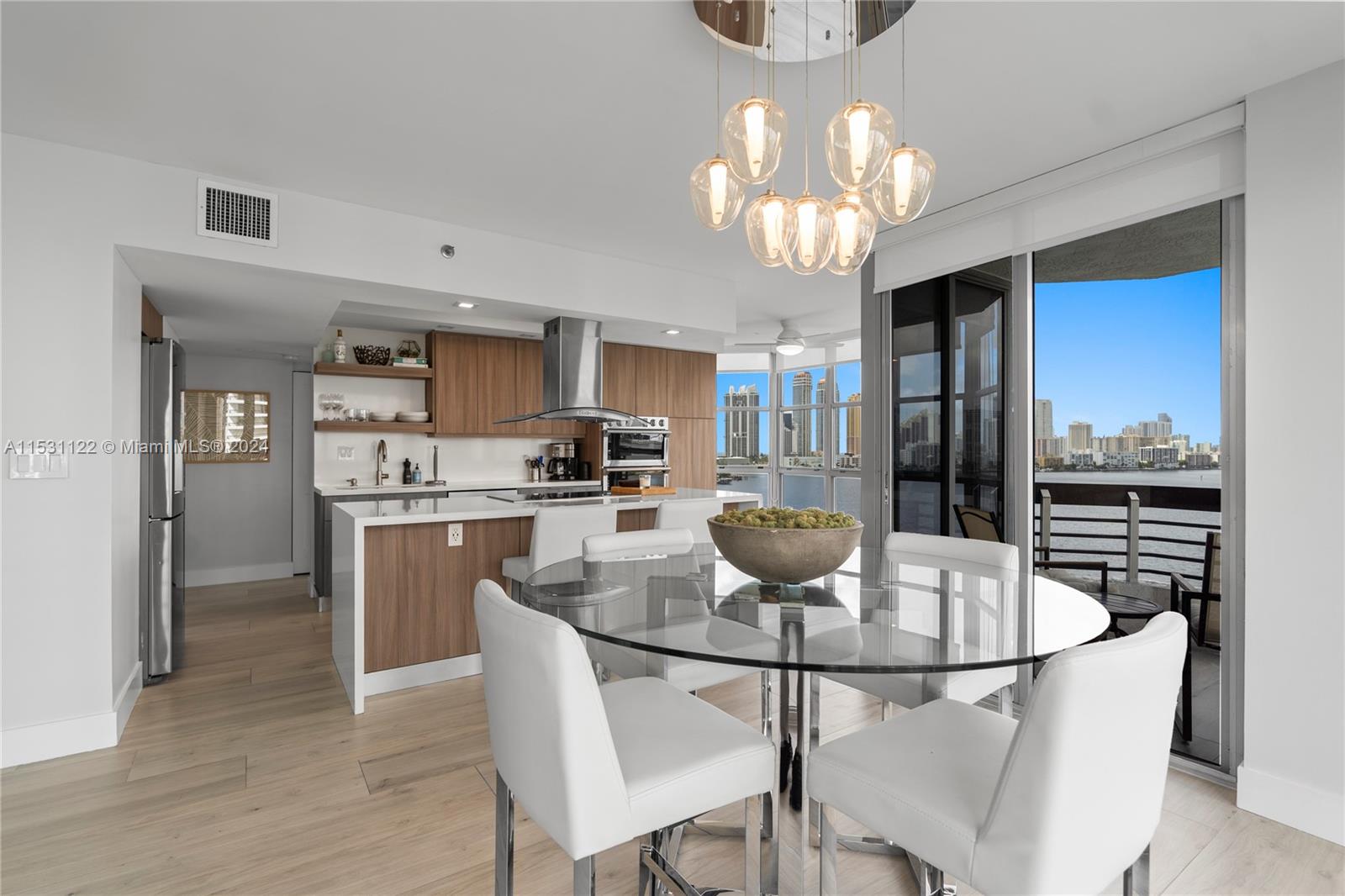 3600 Mystic Pointe Dr, Aventura, FL, 33180 United States, 2 Bedrooms Bedrooms, ,2 BathroomsBathrooms,Residential,For Sale,Mystic Pointe Dr,A11531122