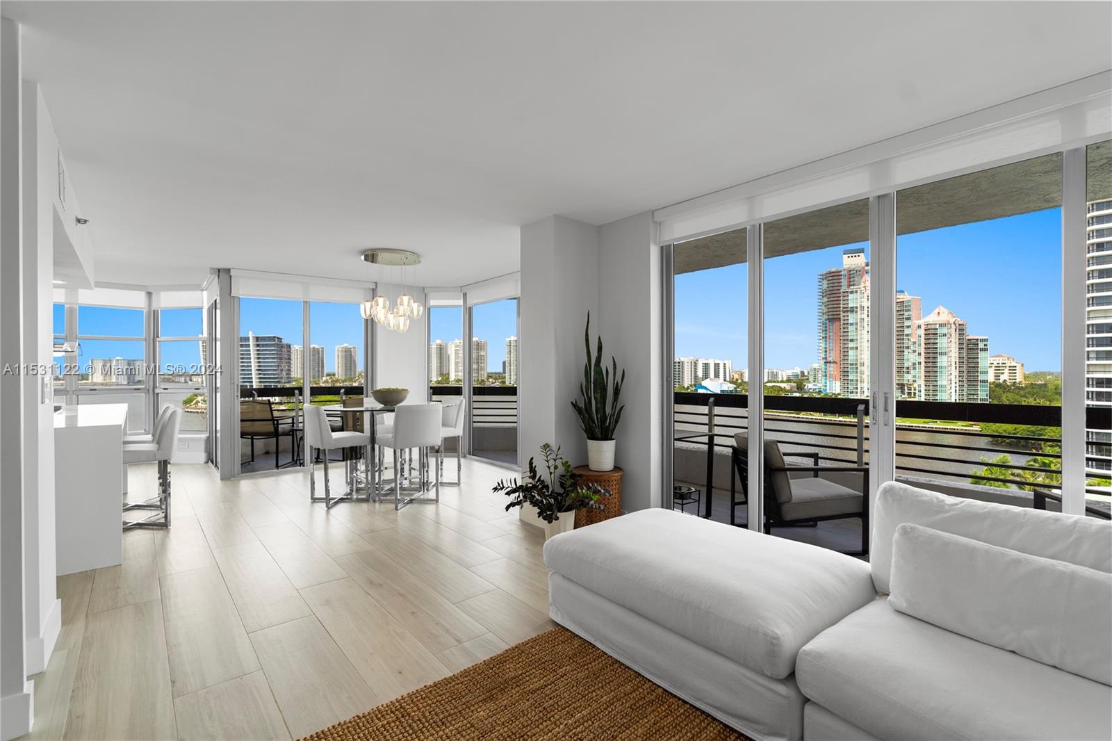 3600 Mystic Pointe Dr, Aventura, FL, 33180 United States, 2 Bedrooms Bedrooms, ,2 BathroomsBathrooms,Residential,For Sale,Mystic Pointe Dr,A11531122