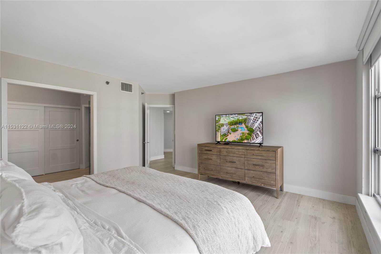 3600 Mystic Pointe Dr, Aventura, FL, 33180 United States, 2 Bedrooms Bedrooms, ,2 BathroomsBathrooms,Residential,For Sale,Mystic Pointe Dr,A11531122