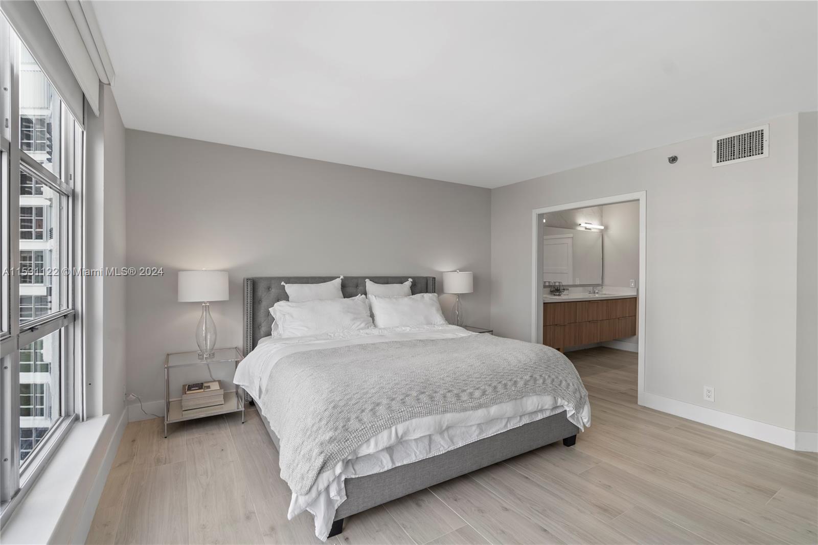 3600 Mystic Pointe Dr, Aventura, FL, 33180 United States, 2 Bedrooms Bedrooms, ,2 BathroomsBathrooms,Residential,For Sale,Mystic Pointe Dr,A11531122