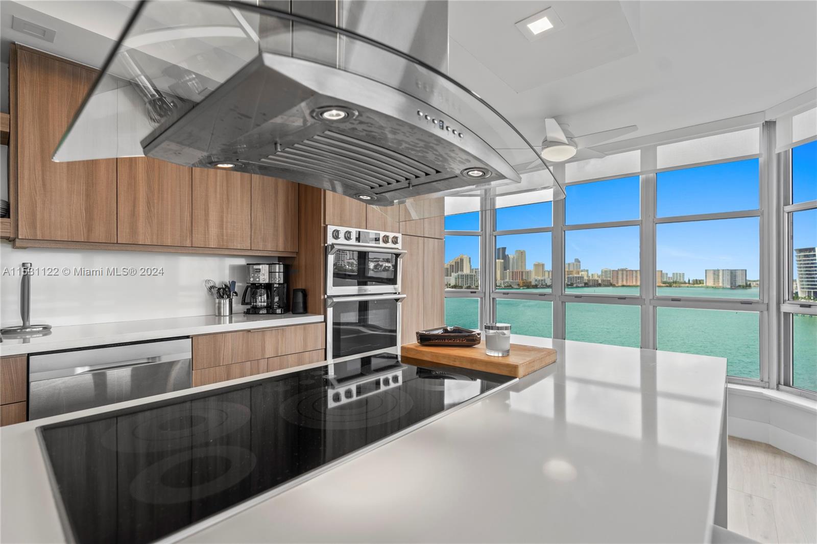 3600 Mystic Pointe Dr, Aventura, FL, 33180 United States, 2 Bedrooms Bedrooms, ,2 BathroomsBathrooms,Residential,For Sale,Mystic Pointe Dr,A11531122