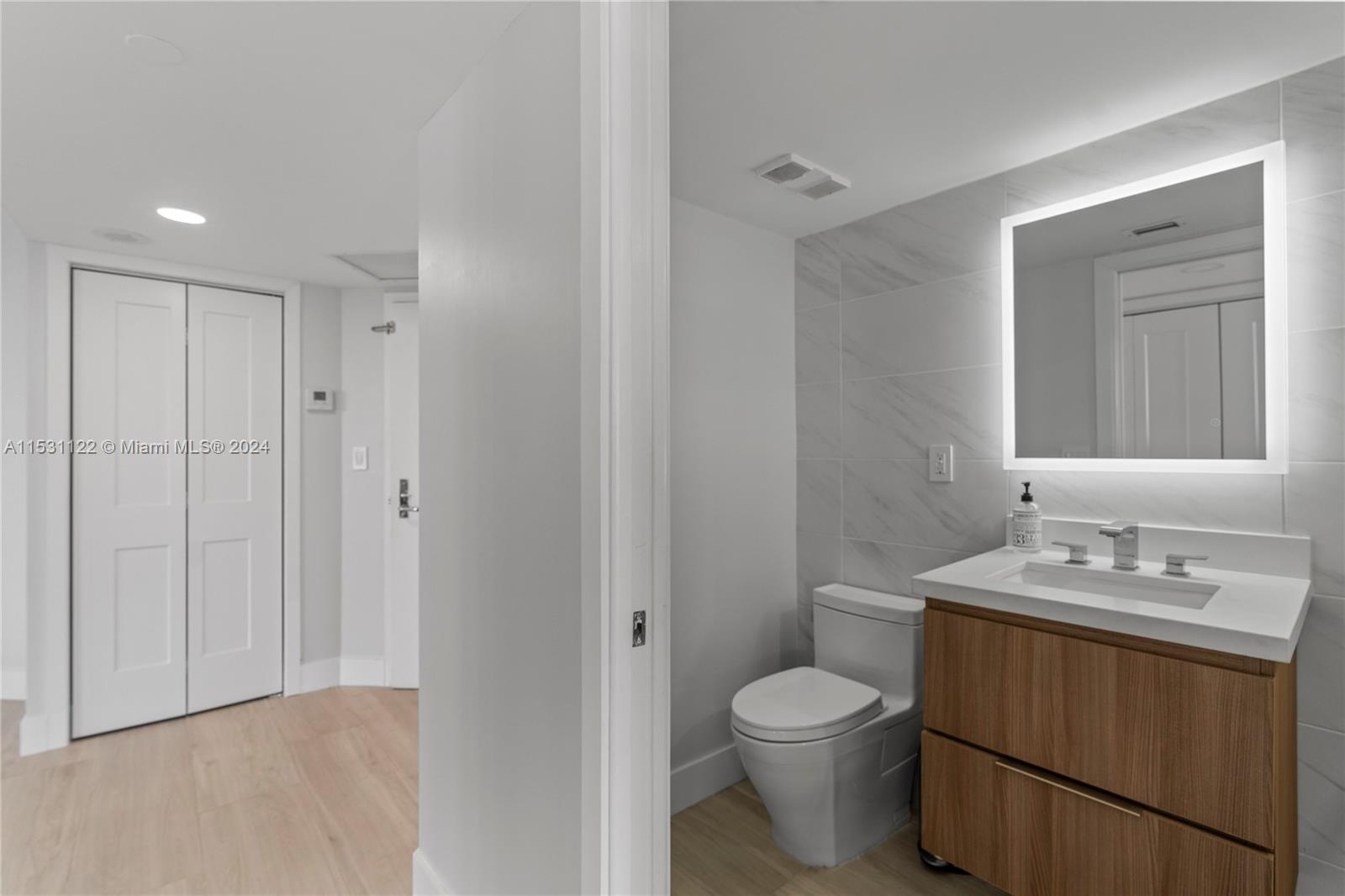 3600 Mystic Pointe Dr, Aventura, FL, 33180 United States, 2 Bedrooms Bedrooms, ,2 BathroomsBathrooms,Residential,For Sale,Mystic Pointe Dr,A11531122