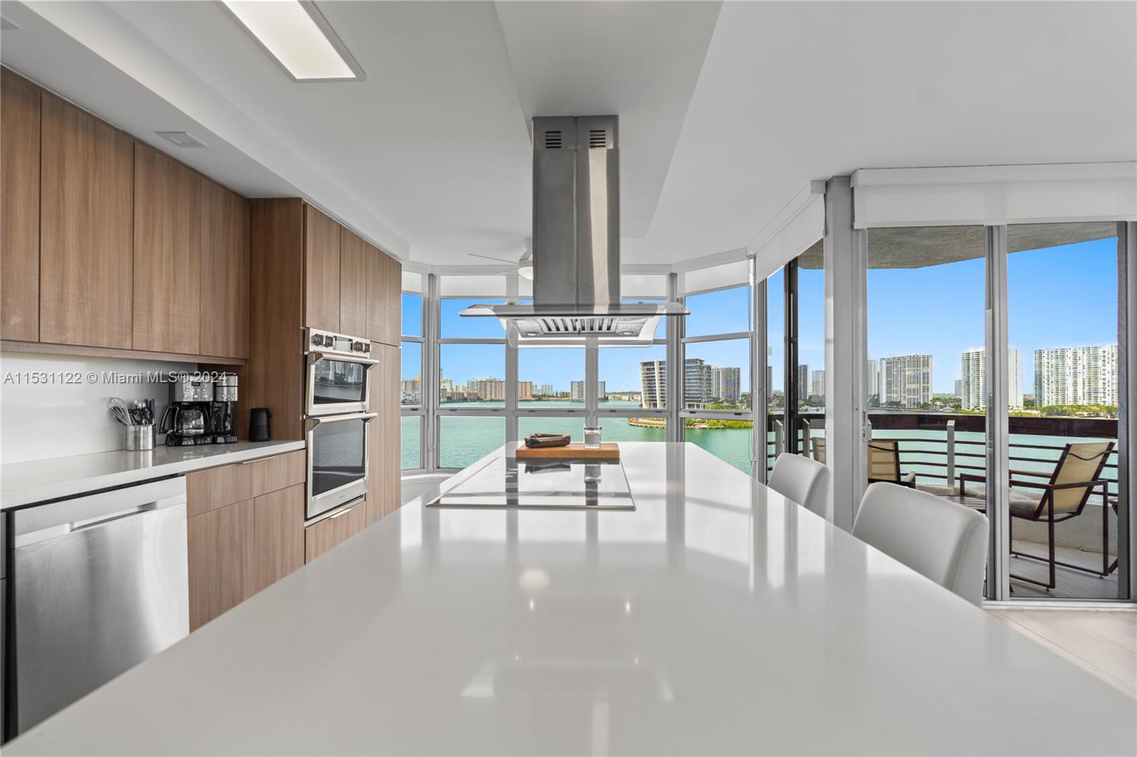 3600 Mystic Pointe Dr, Aventura, FL, 33180 United States, 2 Bedrooms Bedrooms, ,2 BathroomsBathrooms,Residential,For Sale,Mystic Pointe Dr,A11531122