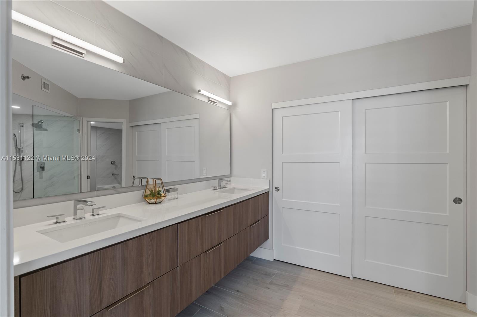 3600 Mystic Pointe Dr, Aventura, FL, 33180 United States, 2 Bedrooms Bedrooms, ,2 BathroomsBathrooms,Residential,For Sale,Mystic Pointe Dr,A11531122