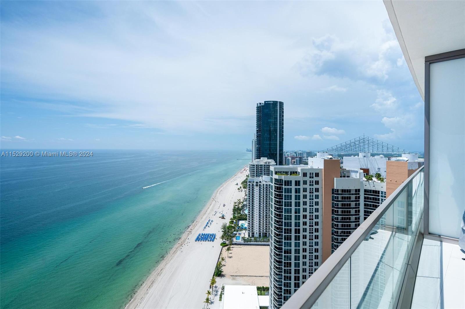 18975 Collins Ave, Sunny Isles Beach, FL, 33160 United States, 4 Bedrooms Bedrooms, ,5 BathroomsBathrooms,Residential,For Sale,Collins Ave,A11529200