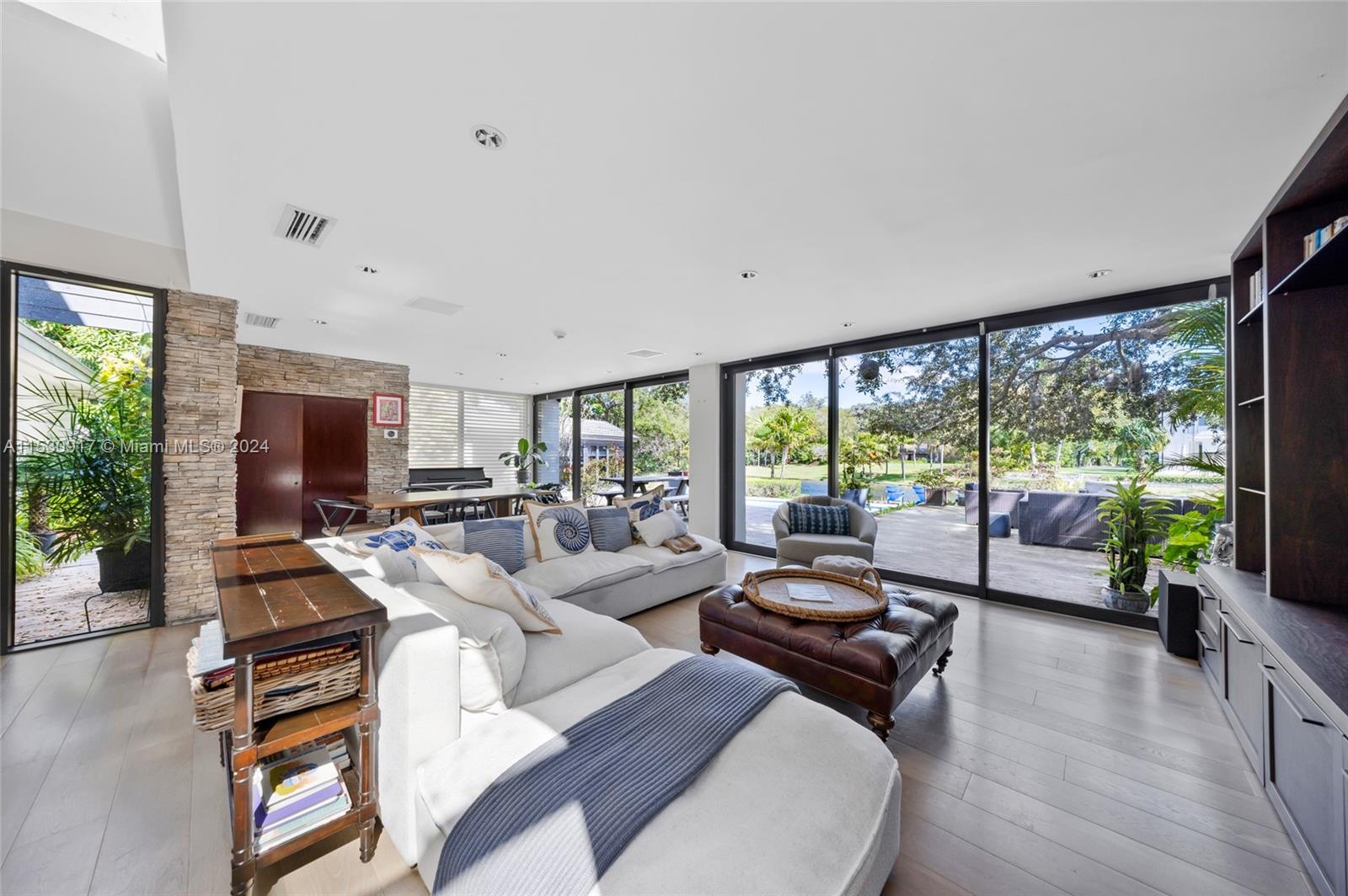 10845 Snapper Creek Rd, Coral Gables, FL 33156, 6 Bedrooms Bedrooms, ,7 BathroomsBathrooms,Residential,For Sale,Snapper Creek Rd,A11530917