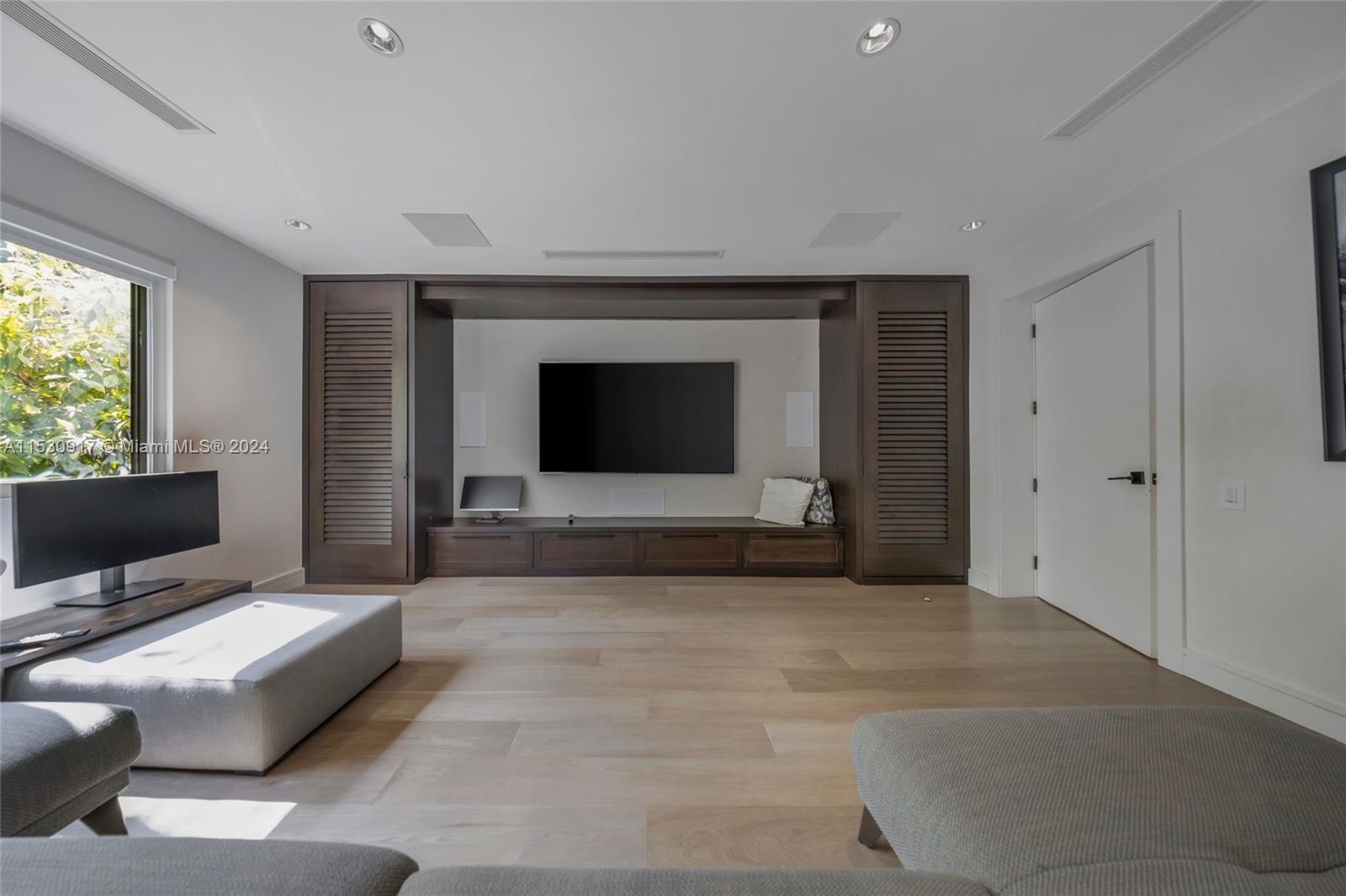 10845 Snapper Creek Rd, Coral Gables, FL 33156, 6 Bedrooms Bedrooms, ,7 BathroomsBathrooms,Residential,For Sale,Snapper Creek Rd,A11530917