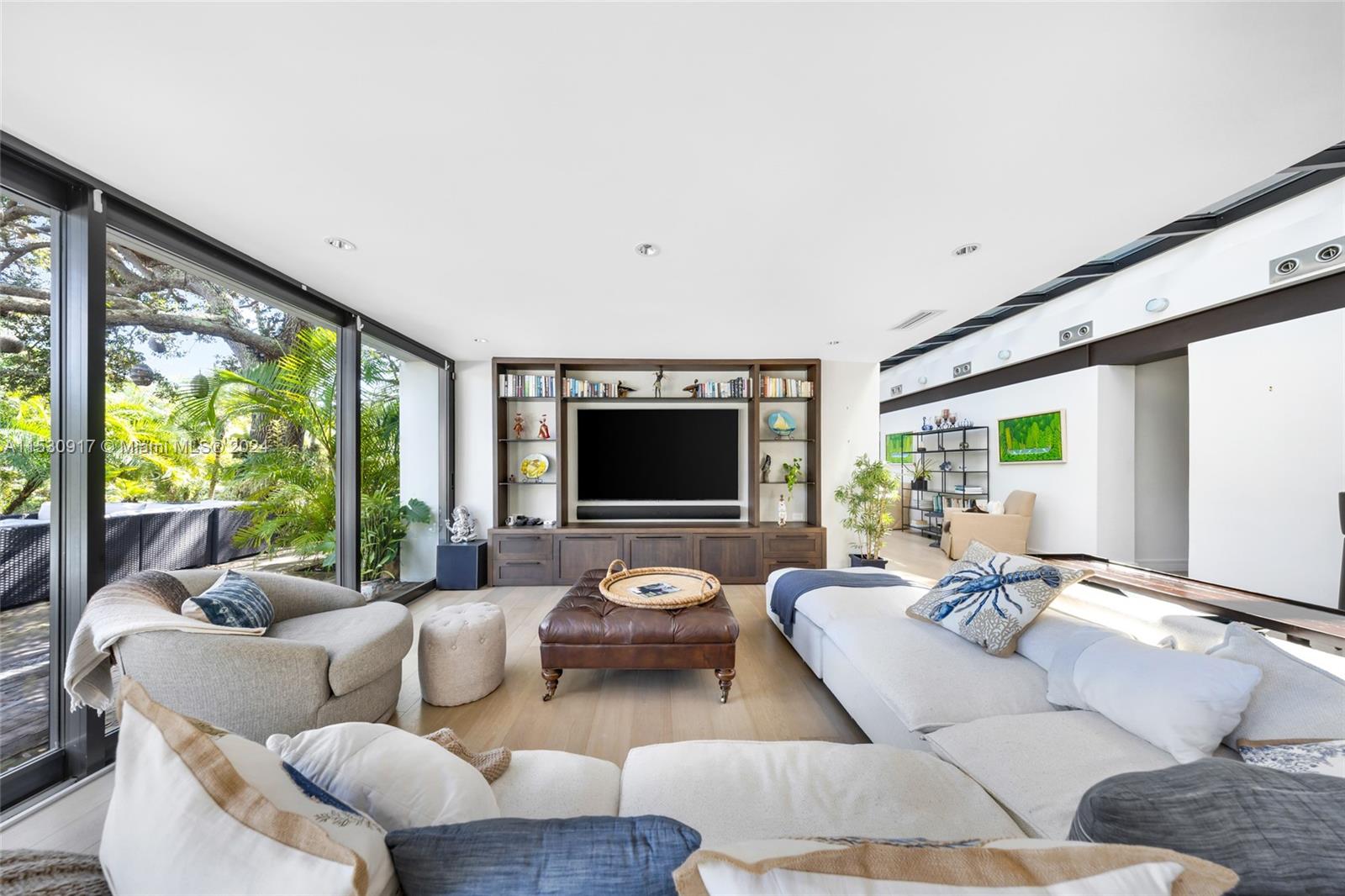 10845 Snapper Creek Rd, Coral Gables, FL 33156, 6 Bedrooms Bedrooms, ,7 BathroomsBathrooms,Residential,For Sale,Snapper Creek Rd,A11530917