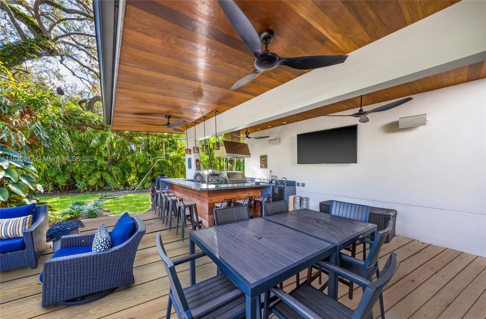 10845 Snapper Creek Rd, Coral Gables, FL 33156, 6 Bedrooms Bedrooms, ,7 BathroomsBathrooms,Residential,For Sale,Snapper Creek Rd,A11530917