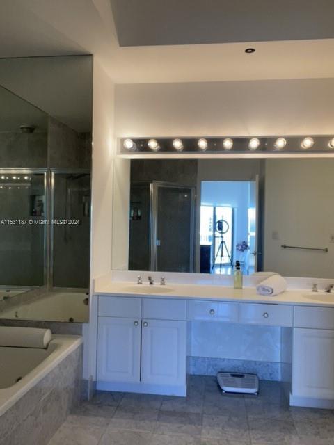 3598 Yacht Club Dr, Aventura, FL, 33180 United States, 2 Bedrooms Bedrooms, ,2 BathroomsBathrooms,Residential,For Sale,Yacht Club Dr,A11531187