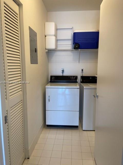 3598 Yacht Club Dr, Aventura, FL, 33180 United States, 2 Bedrooms Bedrooms, ,2 BathroomsBathrooms,Residential,For Sale,Yacht Club Dr,A11531187