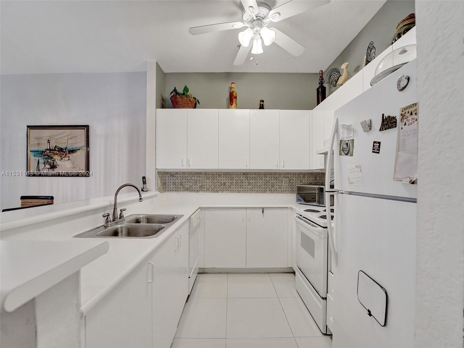 75 Gulfstream Rd 102B, Dania Beach, Florida 33004, 2 Bedrooms Bedrooms, ,2 BathroomsBathrooms,Residential,For Sale,75 Gulfstream Rd 102B,A11531163