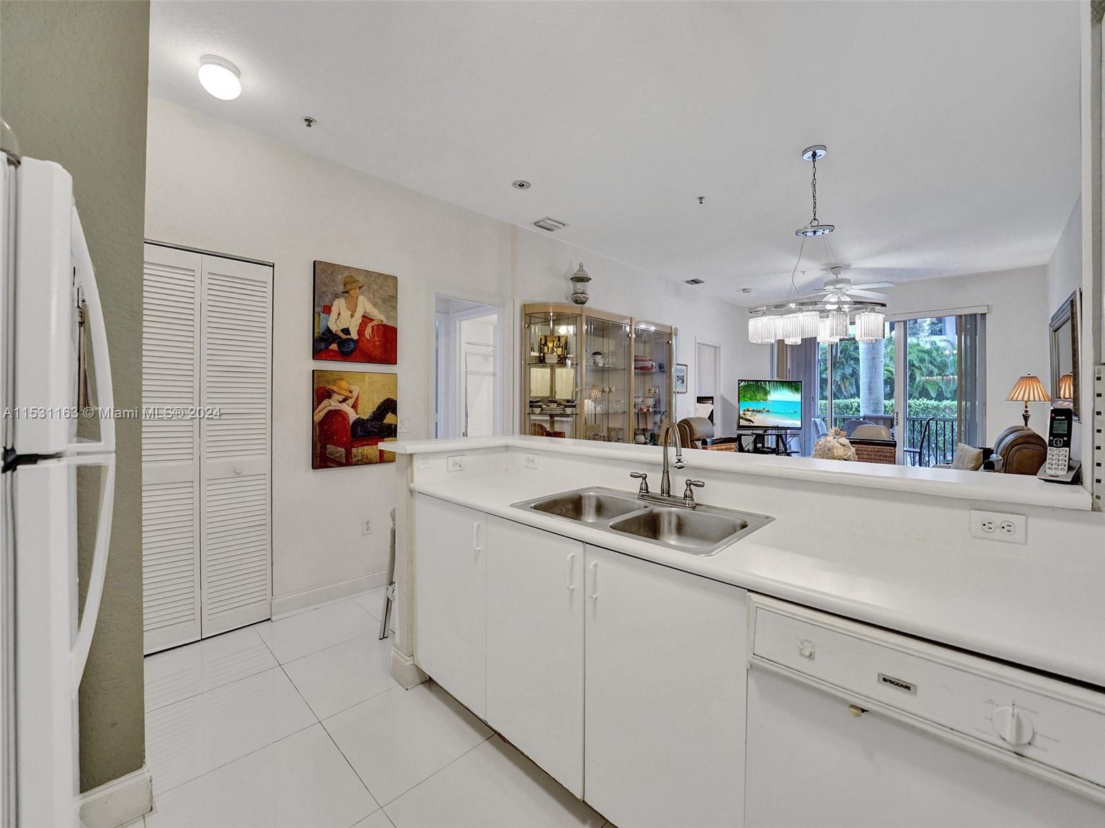 75 Gulfstream Rd 102B, Dania Beach, Florida 33004, 2 Bedrooms Bedrooms, ,2 BathroomsBathrooms,Residential,For Sale,75 Gulfstream Rd 102B,A11531163