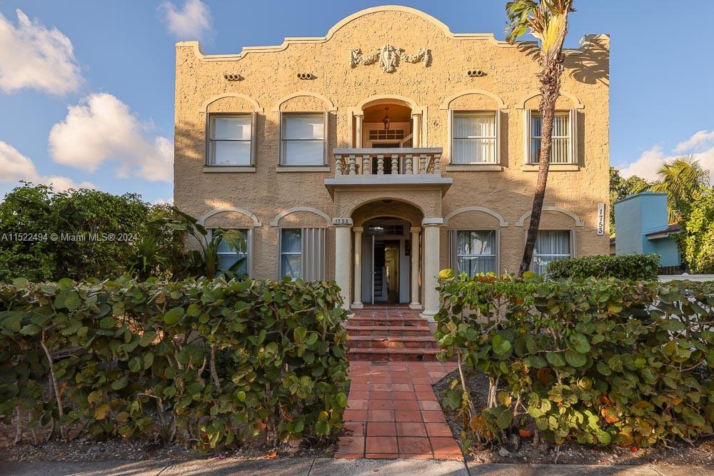 1753 SW 13th St 4, Miami, Florida 33145, 2 Bedrooms Bedrooms, ,1 BathroomBathrooms,Residentiallease,For Rent,1753 SW 13th St 4,A11522494