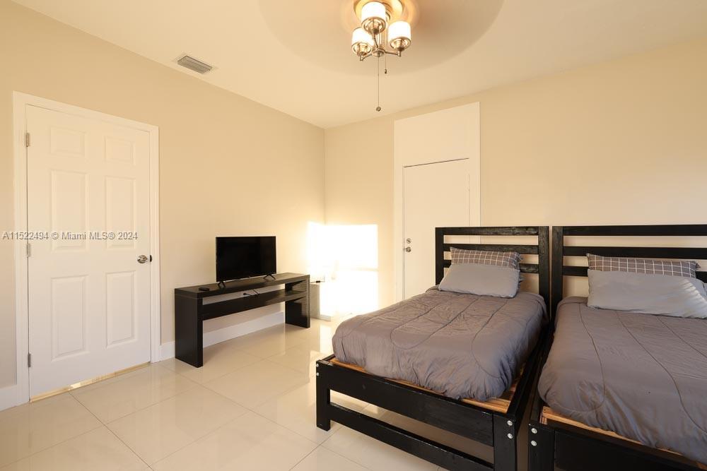 1753 SW 13th St 4, Miami, Florida 33145, 2 Bedrooms Bedrooms, ,1 BathroomBathrooms,Residentiallease,For Rent,1753 SW 13th St 4,A11522494