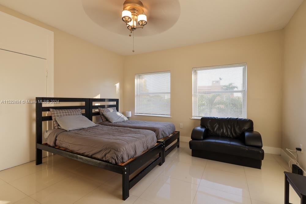 1753 SW 13th St 4, Miami, Florida 33145, 2 Bedrooms Bedrooms, ,1 BathroomBathrooms,Residentiallease,For Rent,1753 SW 13th St 4,A11522494