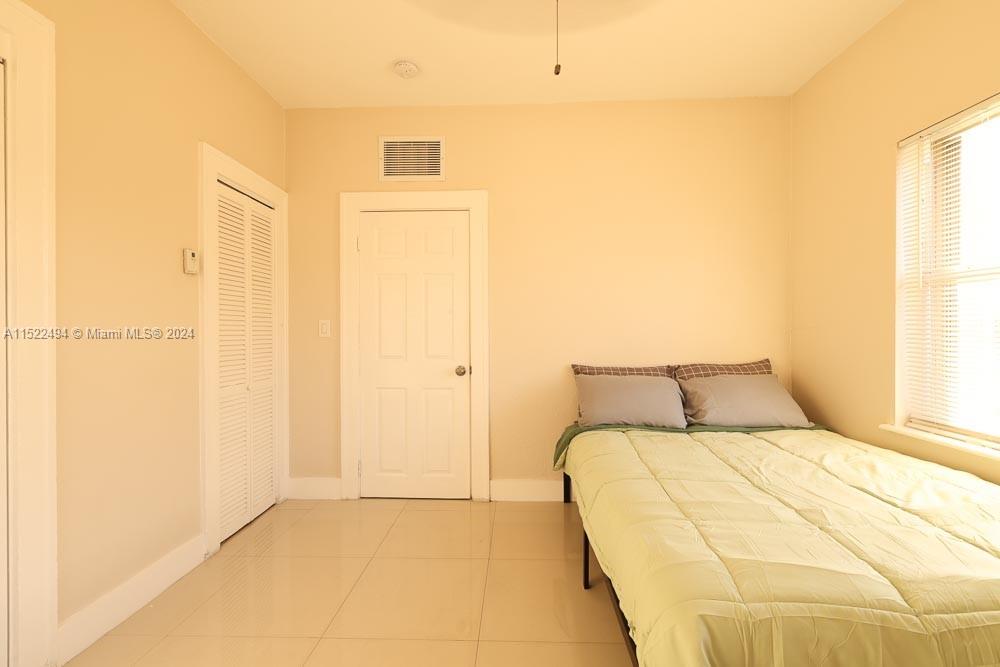 1753 SW 13th St 4, Miami, Florida 33145, 2 Bedrooms Bedrooms, ,1 BathroomBathrooms,Residentiallease,For Rent,1753 SW 13th St 4,A11522494