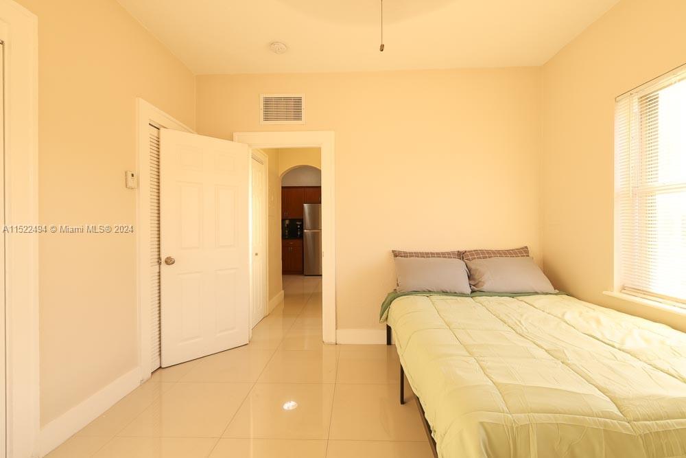 1753 SW 13th St 4, Miami, Florida 33145, 2 Bedrooms Bedrooms, ,1 BathroomBathrooms,Residentiallease,For Rent,1753 SW 13th St 4,A11522494