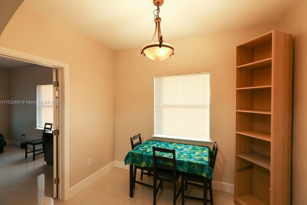 1753 SW 13th St 4, Miami, Florida 33145, 2 Bedrooms Bedrooms, ,1 BathroomBathrooms,Residentiallease,For Rent,1753 SW 13th St 4,A11522494