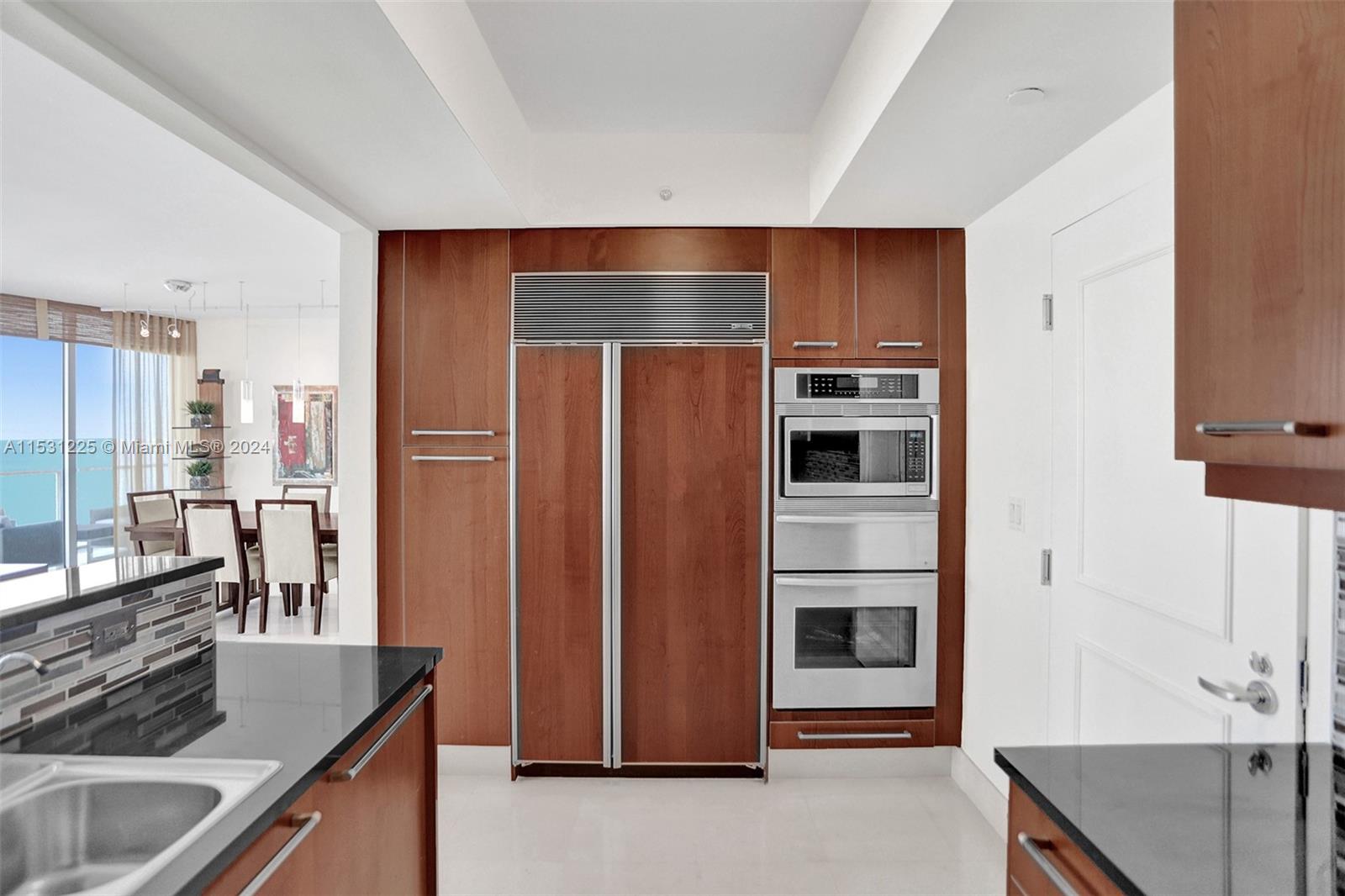 3101 S Ocean Dr 2005 (available May 19), Hollywood, Florida 33019, 2 Bedrooms Bedrooms, ,3 BathroomsBathrooms,Residentiallease,For Rent,3101 S Ocean Dr 2005 (available May 19),A11531225