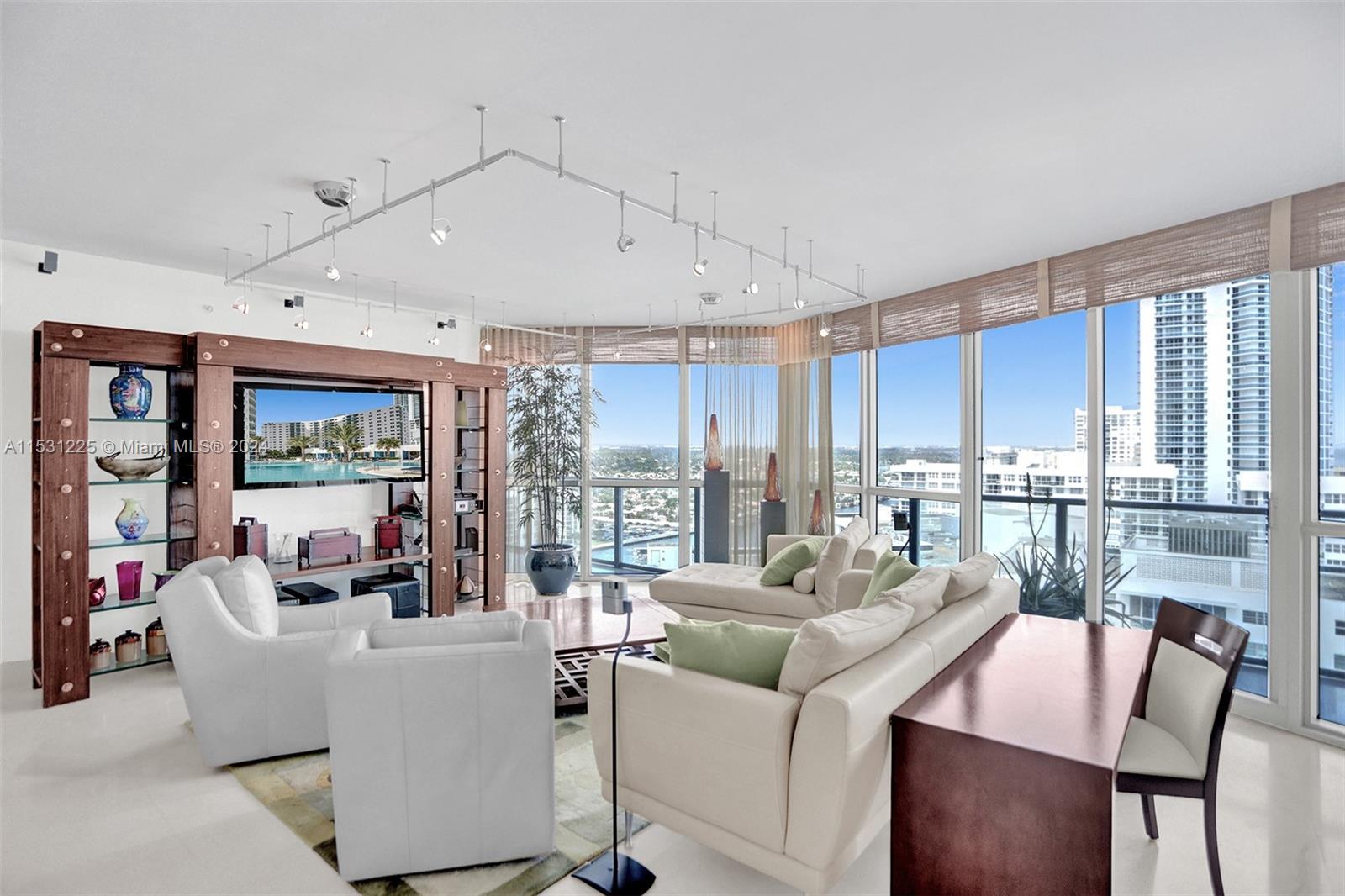 3101 S Ocean Dr 2005 (available May 19), Hollywood, Florida 33019, 2 Bedrooms Bedrooms, ,3 BathroomsBathrooms,Residentiallease,For Rent,3101 S Ocean Dr 2005 (available May 19),A11531225