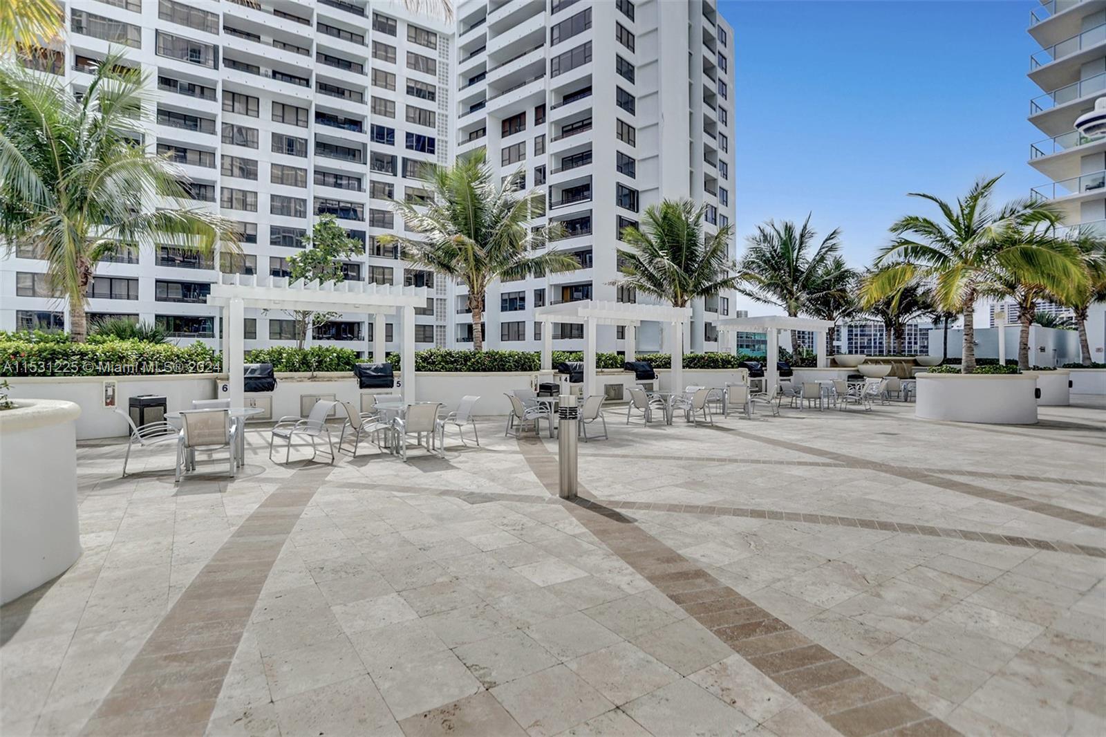 3101 S Ocean Dr 2005 (available May 19), Hollywood, Florida 33019, 2 Bedrooms Bedrooms, ,3 BathroomsBathrooms,Residentiallease,For Rent,3101 S Ocean Dr 2005 (available May 19),A11531225