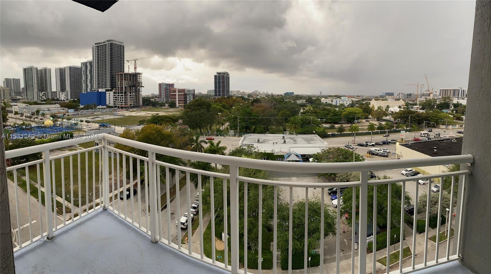 275 NE 18th St 803, Miami, Florida 33132, 2 Bedrooms Bedrooms, ,2 BathroomsBathrooms,Residential,For Sale,275 NE 18th St 803,A11531240