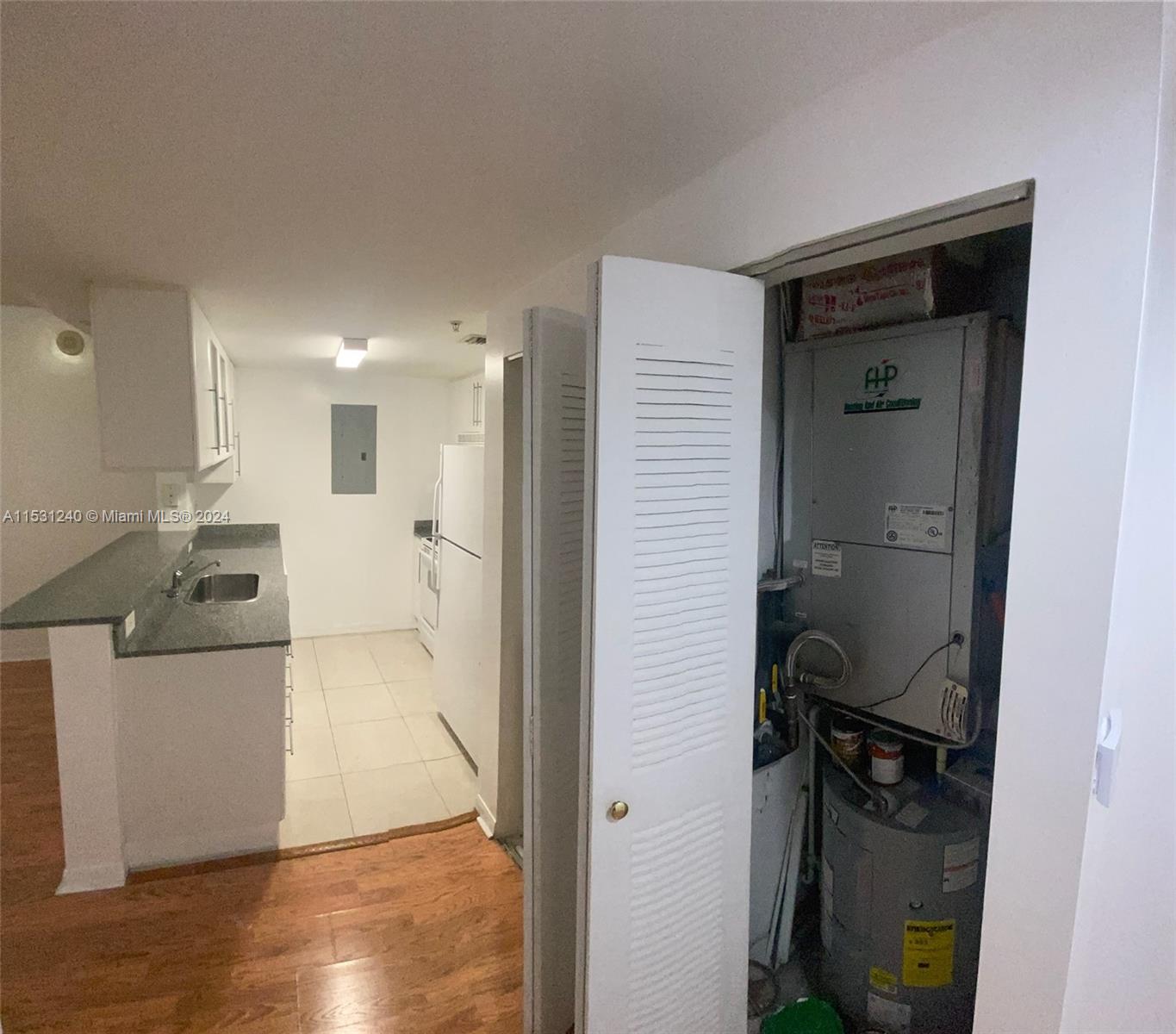 275 NE 18th St 803, Miami, Florida 33132, 2 Bedrooms Bedrooms, ,2 BathroomsBathrooms,Residential,For Sale,275 NE 18th St 803,A11531240