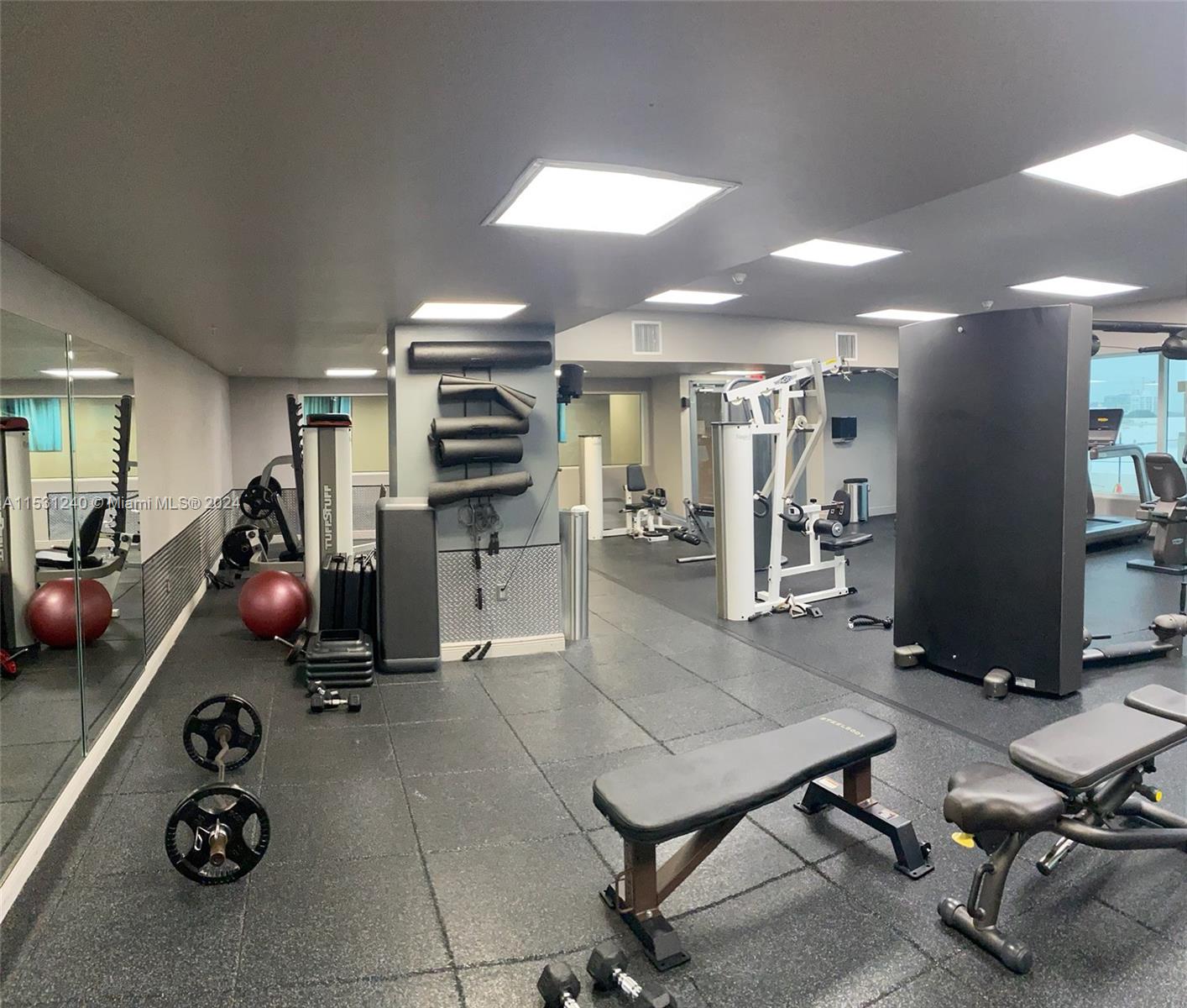 275 NE 18th St 803, Miami, Florida 33132, 2 Bedrooms Bedrooms, ,2 BathroomsBathrooms,Residential,For Sale,275 NE 18th St 803,A11531240