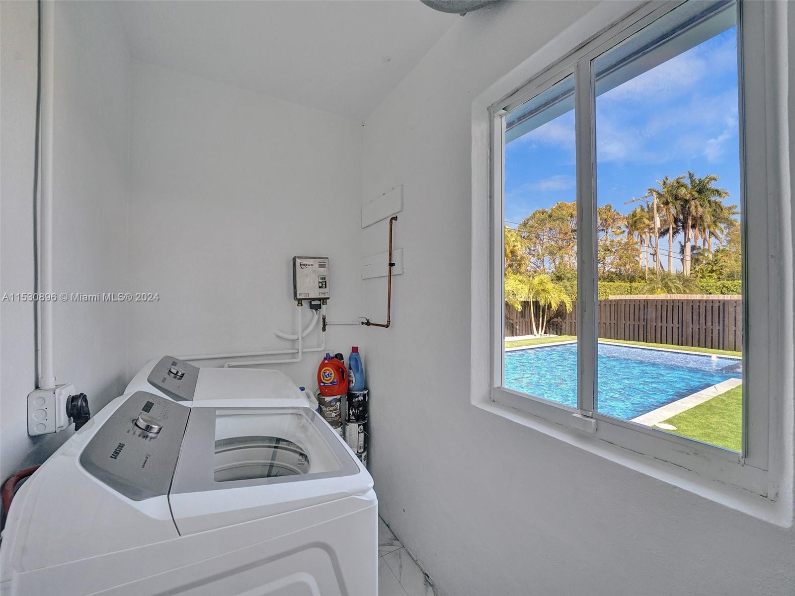 626 S 13th Ave, Hollywood, Florida 33019, 4 Bedrooms Bedrooms, ,3 BathroomsBathrooms,Residential,For Sale,626 S 13th Ave,A11530896