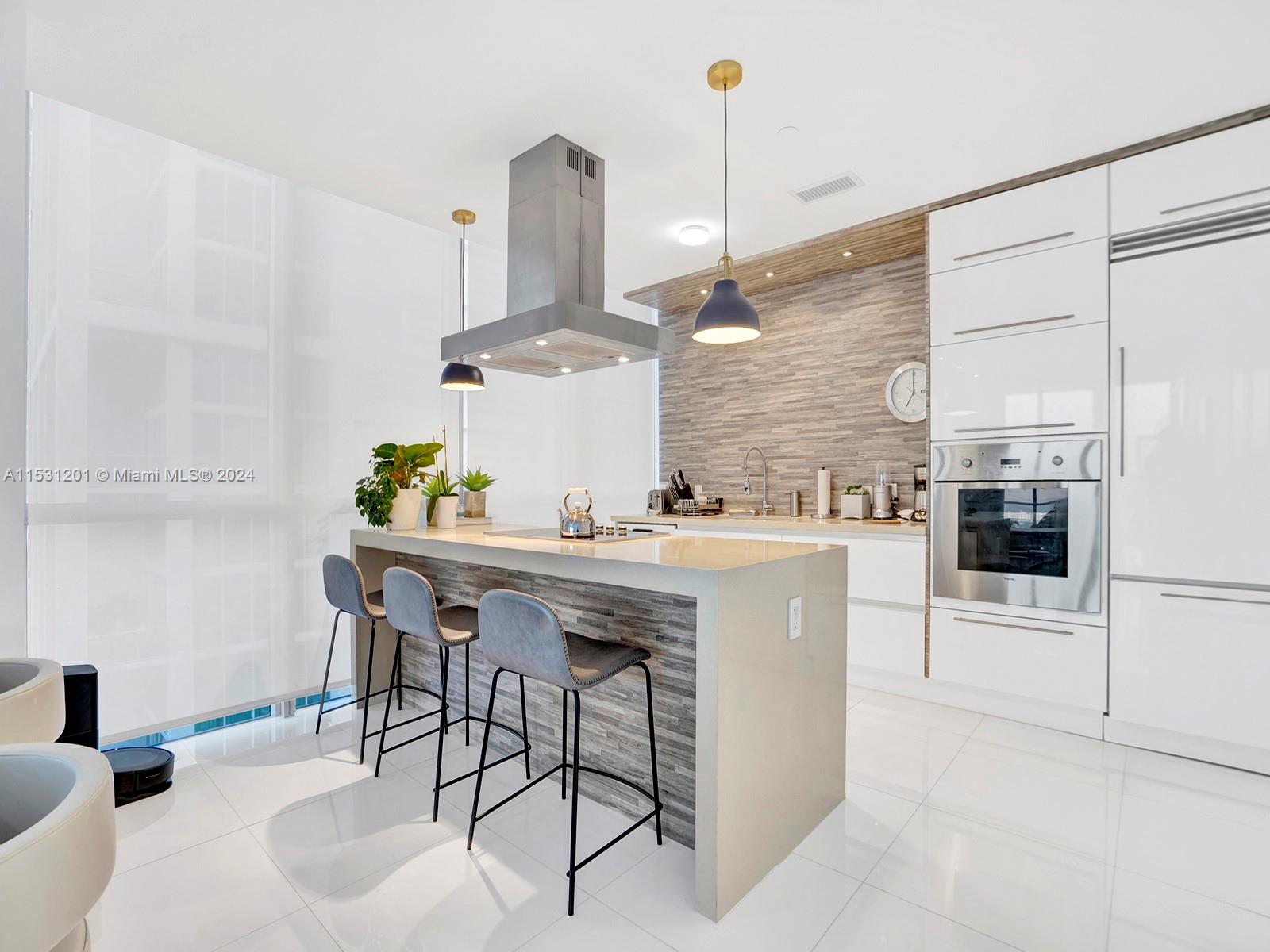 1100 Biscayne Blvd 4001, Miami, Florida 33132, 3 Bedrooms Bedrooms, ,2 BathroomsBathrooms,Residentiallease,For Rent,1100 Biscayne Blvd 4001,A11531201