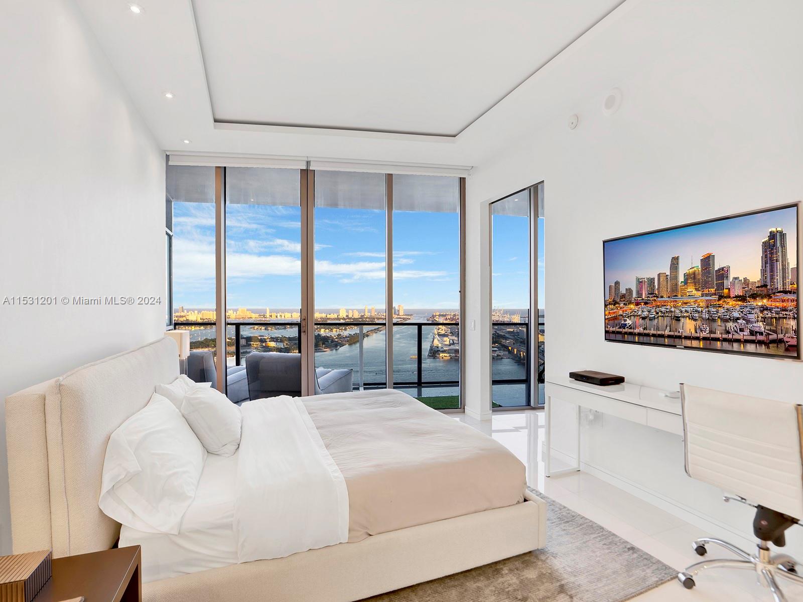 1100 Biscayne Blvd 4001, Miami, Florida 33132, 3 Bedrooms Bedrooms, ,2 BathroomsBathrooms,Residentiallease,For Rent,1100 Biscayne Blvd 4001,A11531201