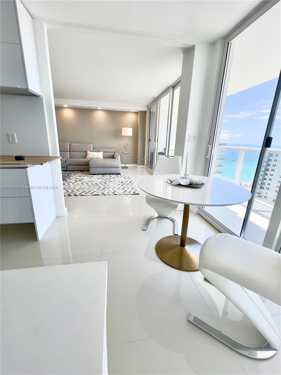 2751 S Ocean Dr N7PH, Hollywood, Florida 33019, 2 Bedrooms Bedrooms, ,2 BathroomsBathrooms,Residential,For Sale,2751 S Ocean Dr N7PH,A11531268