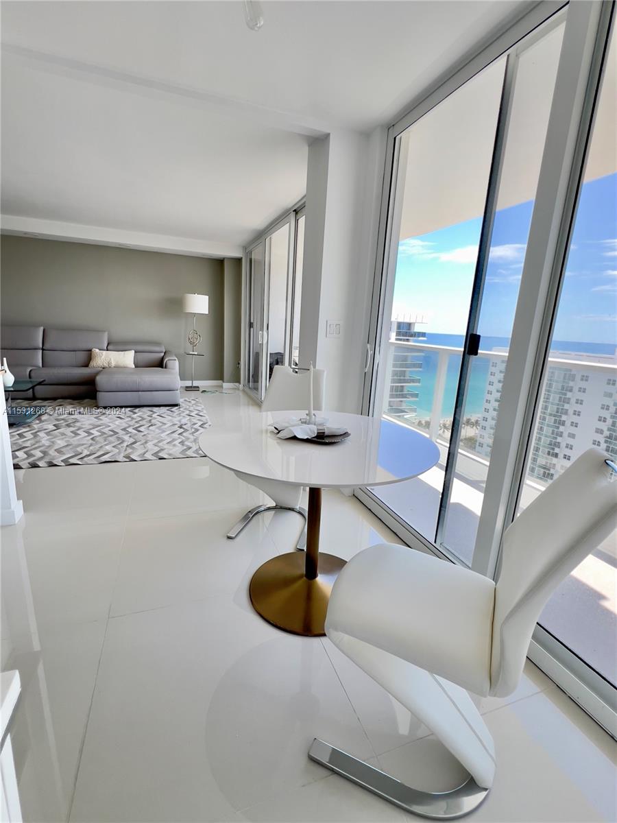 2751 S Ocean Dr N7PH, Hollywood, Florida 33019, 2 Bedrooms Bedrooms, ,2 BathroomsBathrooms,Residential,For Sale,2751 S Ocean Dr N7PH,A11531268
