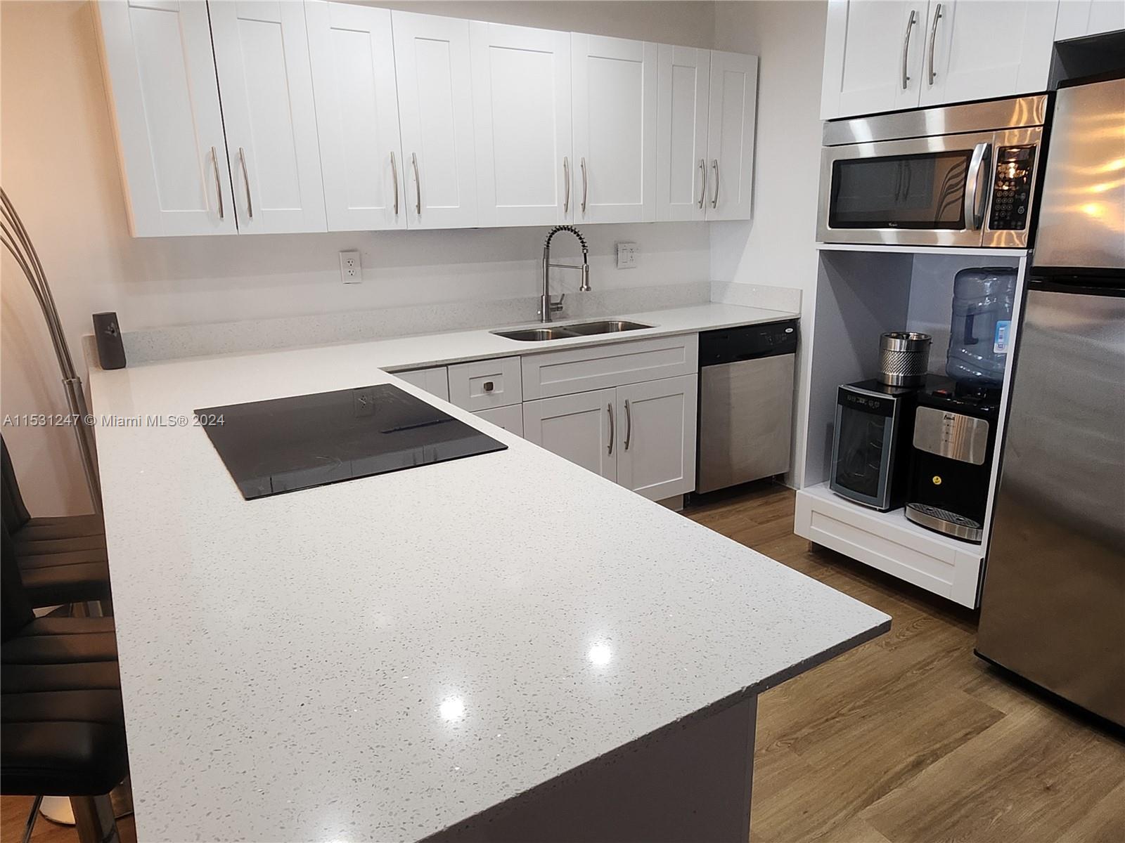 600 Three Islands Blvd 1401, Hallandale Beach, Florida 33009, 1 Bedroom Bedrooms, ,1 BathroomBathrooms,Residential,For Sale,600 Three Islands Blvd 1401,A11531247