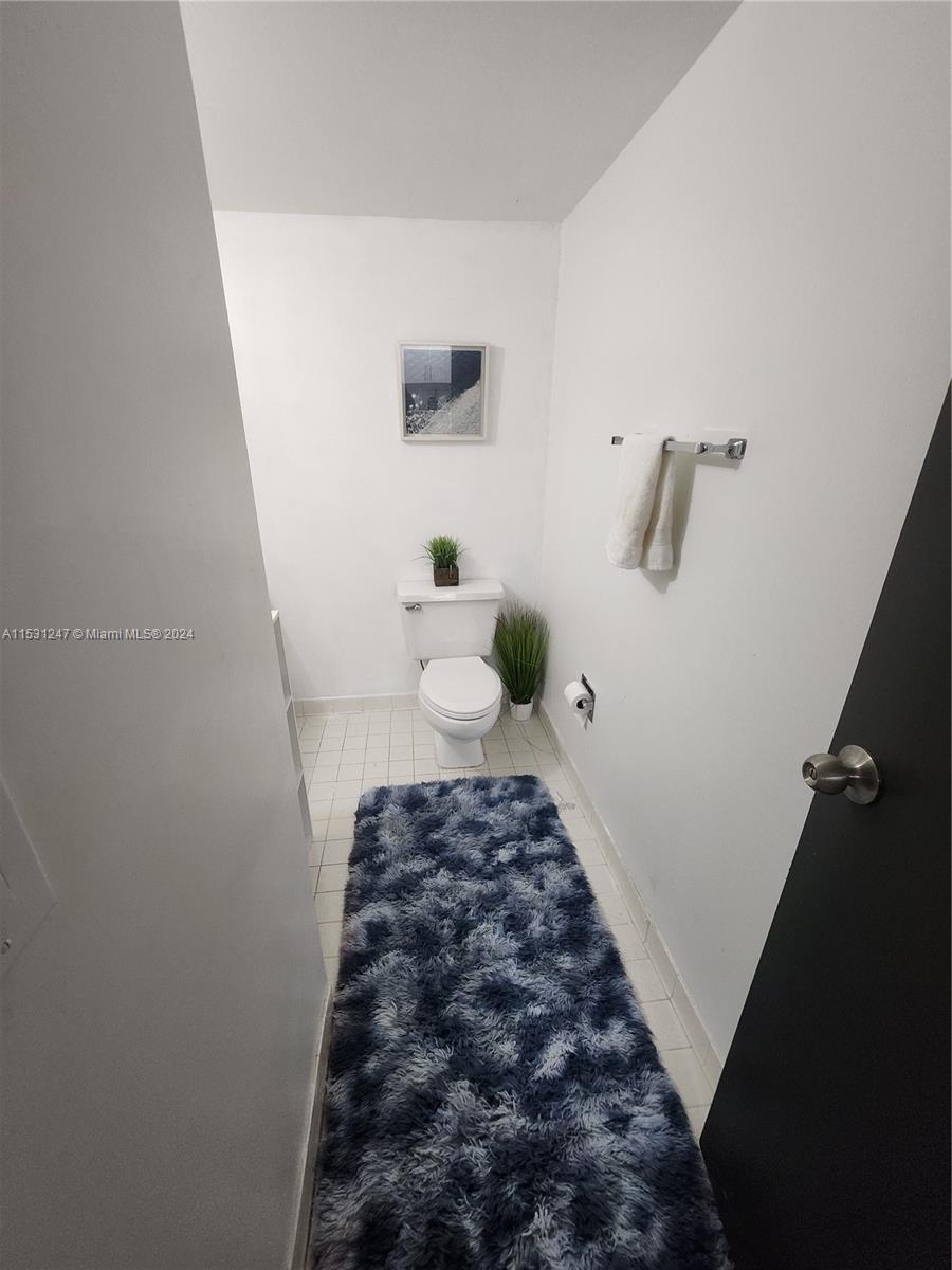 600 Three Islands Blvd 1401, Hallandale Beach, Florida 33009, 1 Bedroom Bedrooms, ,1 BathroomBathrooms,Residential,For Sale,600 Three Islands Blvd 1401,A11531247