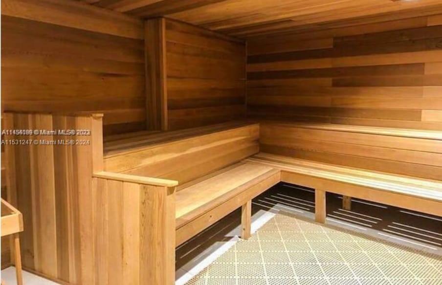 600 Three Islands Blvd 1401, Hallandale Beach, Florida 33009, 1 Bedroom Bedrooms, ,1 BathroomBathrooms,Residential,For Sale,600 Three Islands Blvd 1401,A11531247