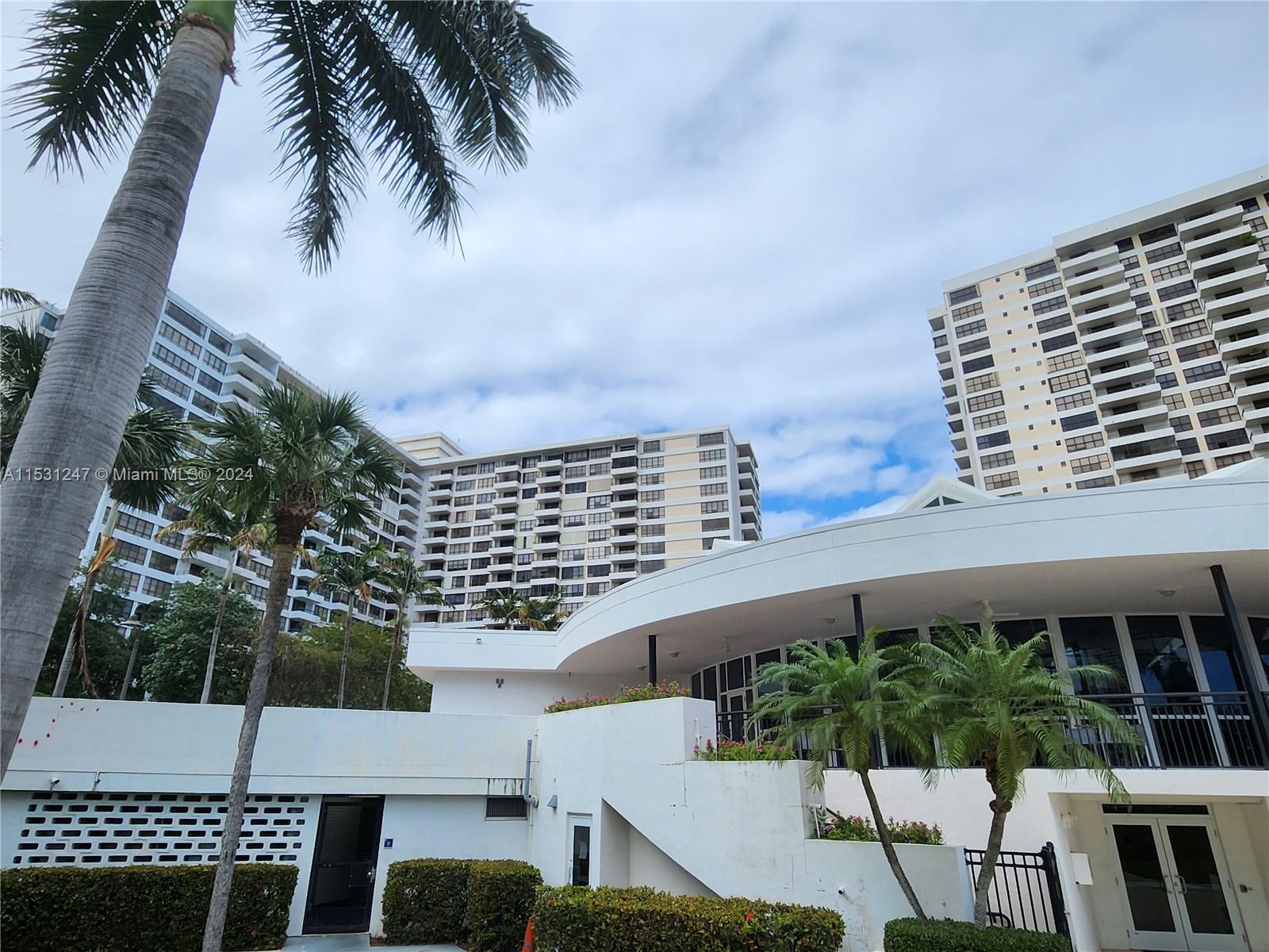 600 Three Islands Blvd 1401, Hallandale Beach, Florida 33009, 1 Bedroom Bedrooms, ,1 BathroomBathrooms,Residential,For Sale,600 Three Islands Blvd 1401,A11531247