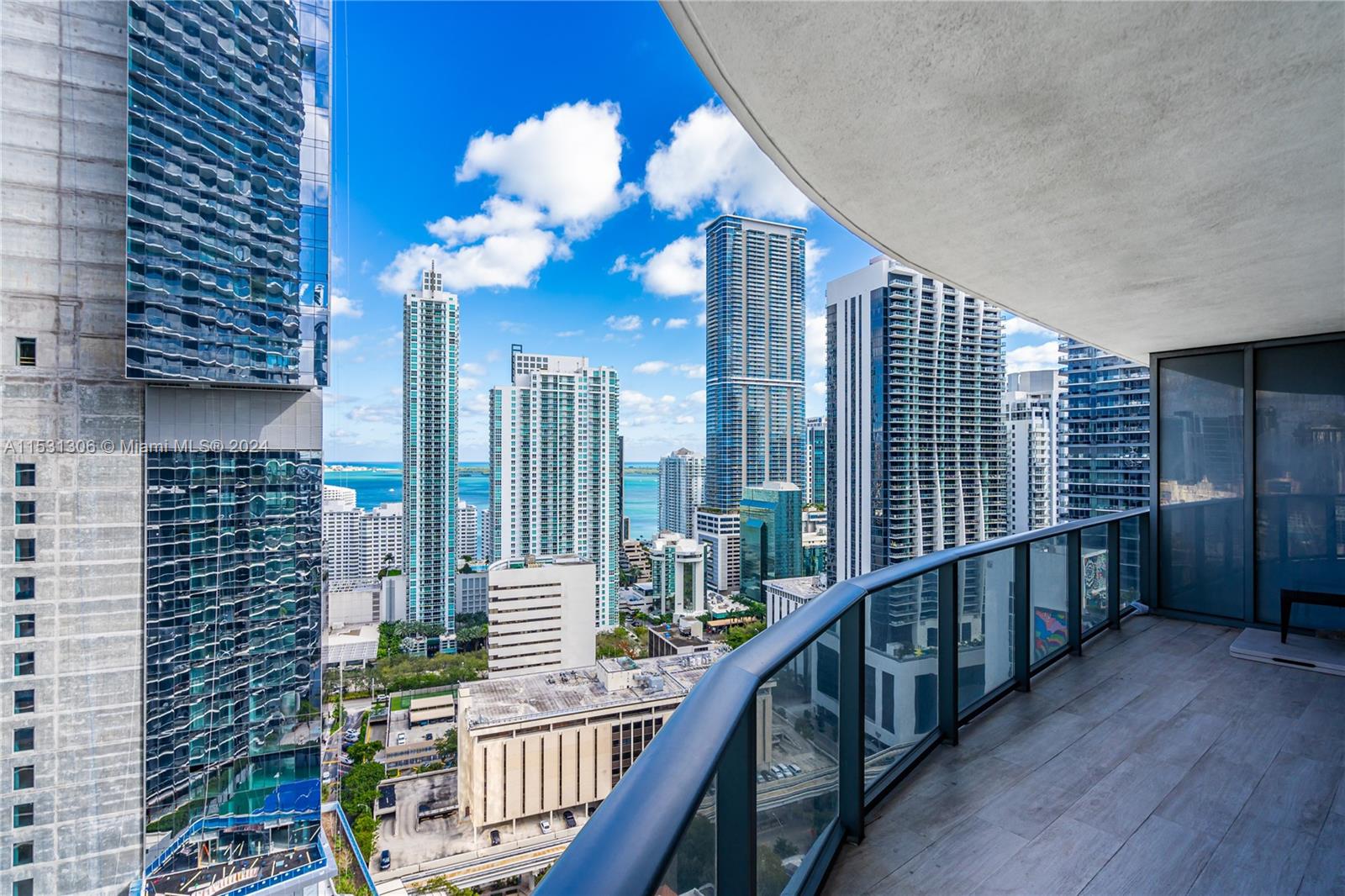 45 SW 9th St 2801, Miami, Florida 33130, 2 Bedrooms Bedrooms, ,2 BathroomsBathrooms,Residentiallease,For Rent,45 SW 9th St 2801,A11531306