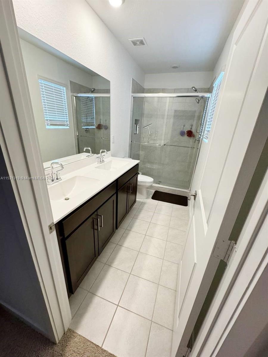 848 SE 17th St 1, Homestead, Florida 33034, 4 Bedrooms Bedrooms, ,3 BathroomsBathrooms,Residential,For Sale,848 SE 17th St 1,A11531319