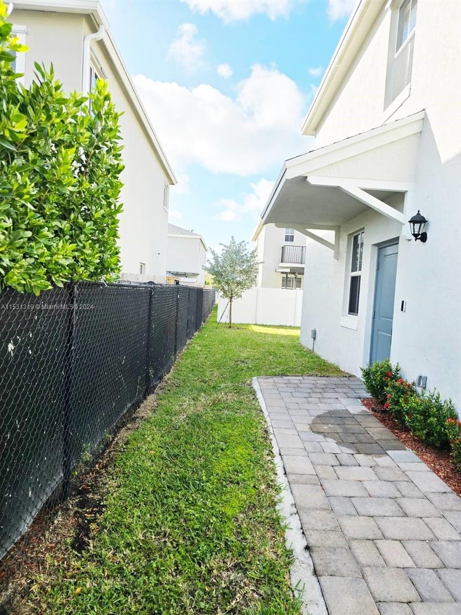 848 SE 17th St 1, Homestead, Florida 33034, 4 Bedrooms Bedrooms, ,3 BathroomsBathrooms,Residential,For Sale,848 SE 17th St 1,A11531319