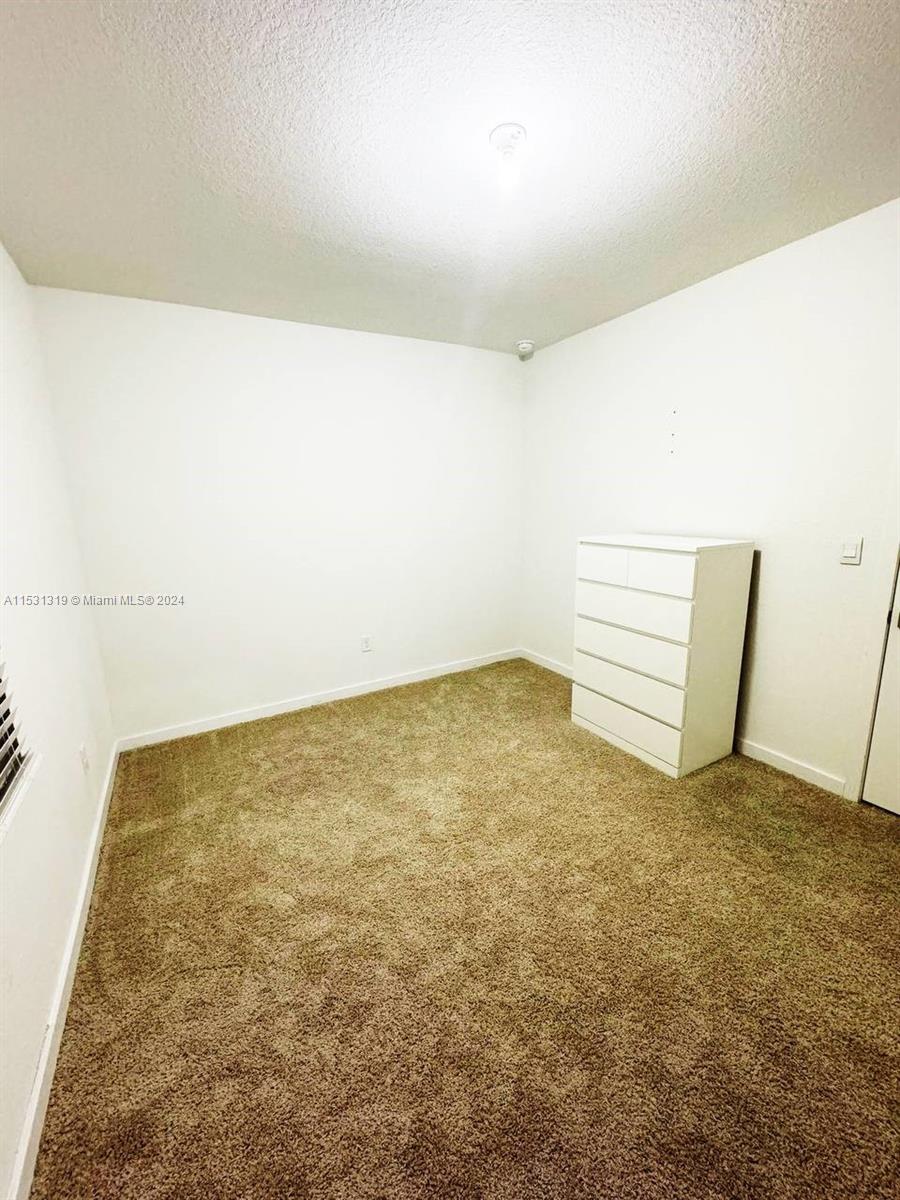 848 SE 17th St 1, Homestead, Florida 33034, 4 Bedrooms Bedrooms, ,3 BathroomsBathrooms,Residential,For Sale,848 SE 17th St 1,A11531319