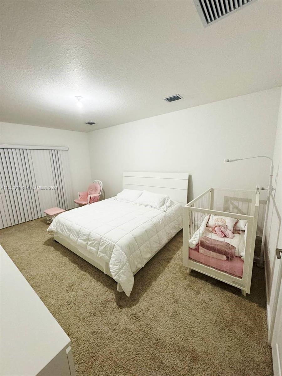 848 SE 17th St 1, Homestead, Florida 33034, 4 Bedrooms Bedrooms, ,3 BathroomsBathrooms,Residential,For Sale,848 SE 17th St 1,A11531319