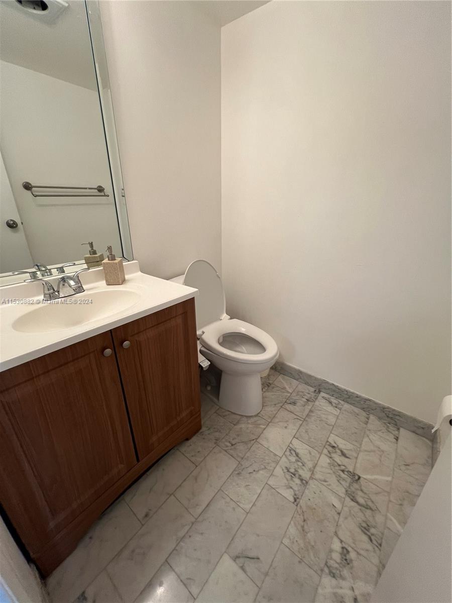 2301 S Ocean Dr 506, Hollywood, Florida 33019, 1 Bedroom Bedrooms, ,1 BathroomBathrooms,Residential,For Sale,2301 S Ocean Dr 506,A11530882
